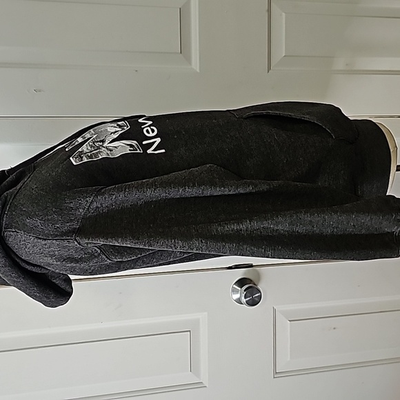 NYC‎ gray hoodie size medium.  Made in the USA by knight. Good used condition. - Picture 7 of 10